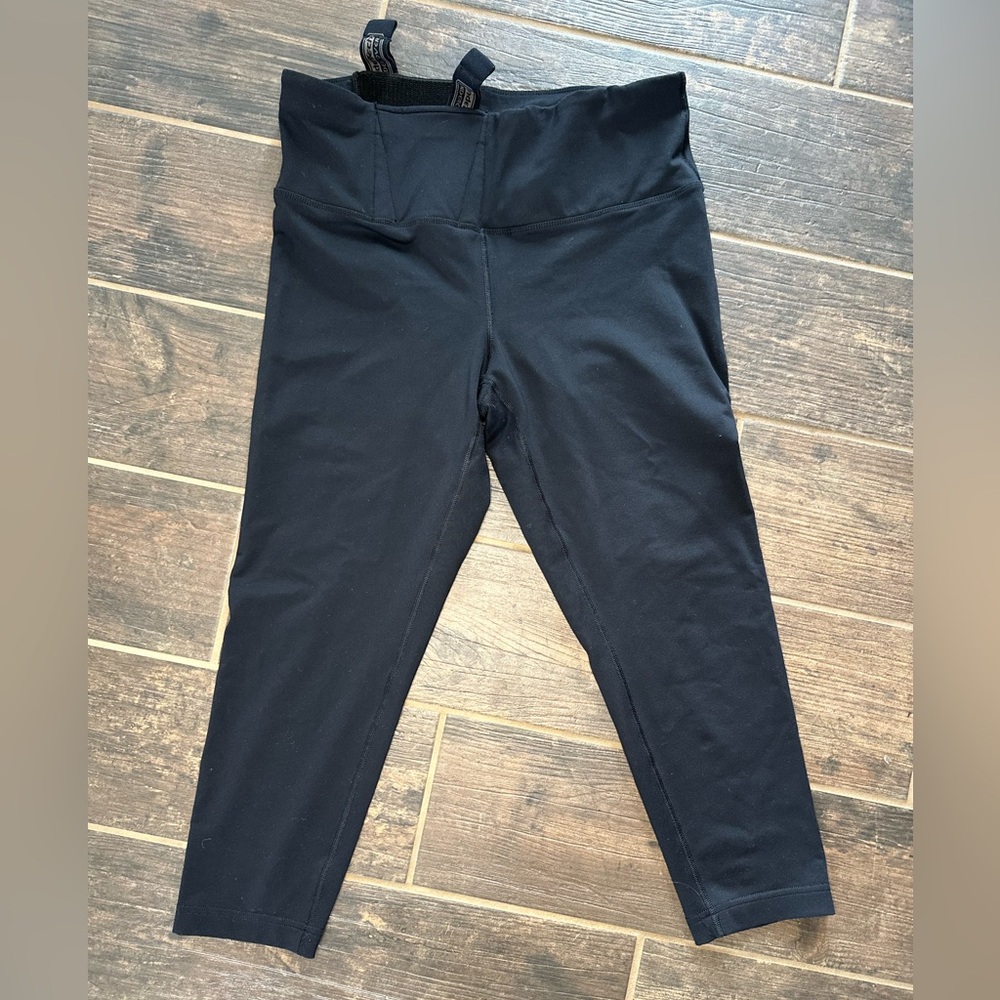 UnderTech Womens Concealed Carry Original Leggings Crop Length